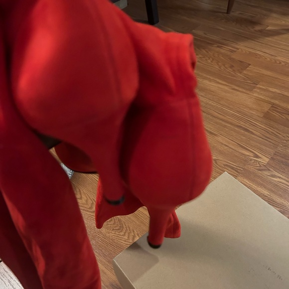 Red over- the-kee suede boots - Picture 4 of 4